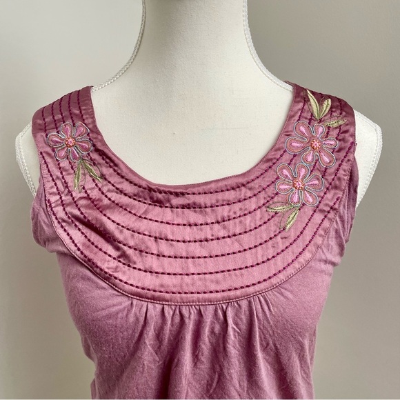 Vintage Y2K Scoop Neck Satin Tie Waist Embroidered Detail Pink Tank Top - Picture 2 of 7